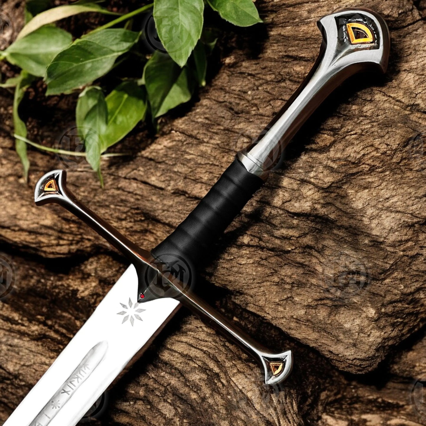 Anduril Sword Replica – LOTR Hero’s Blade