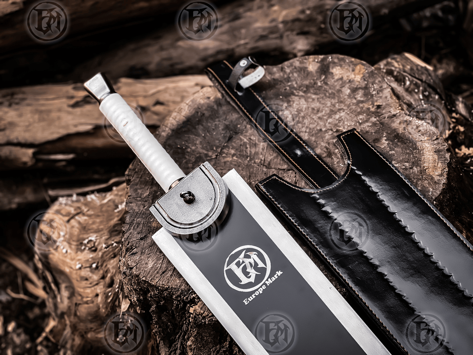  Berserk Guts Dragon Slayer Sword – High-Quality Replica with Leather Handle