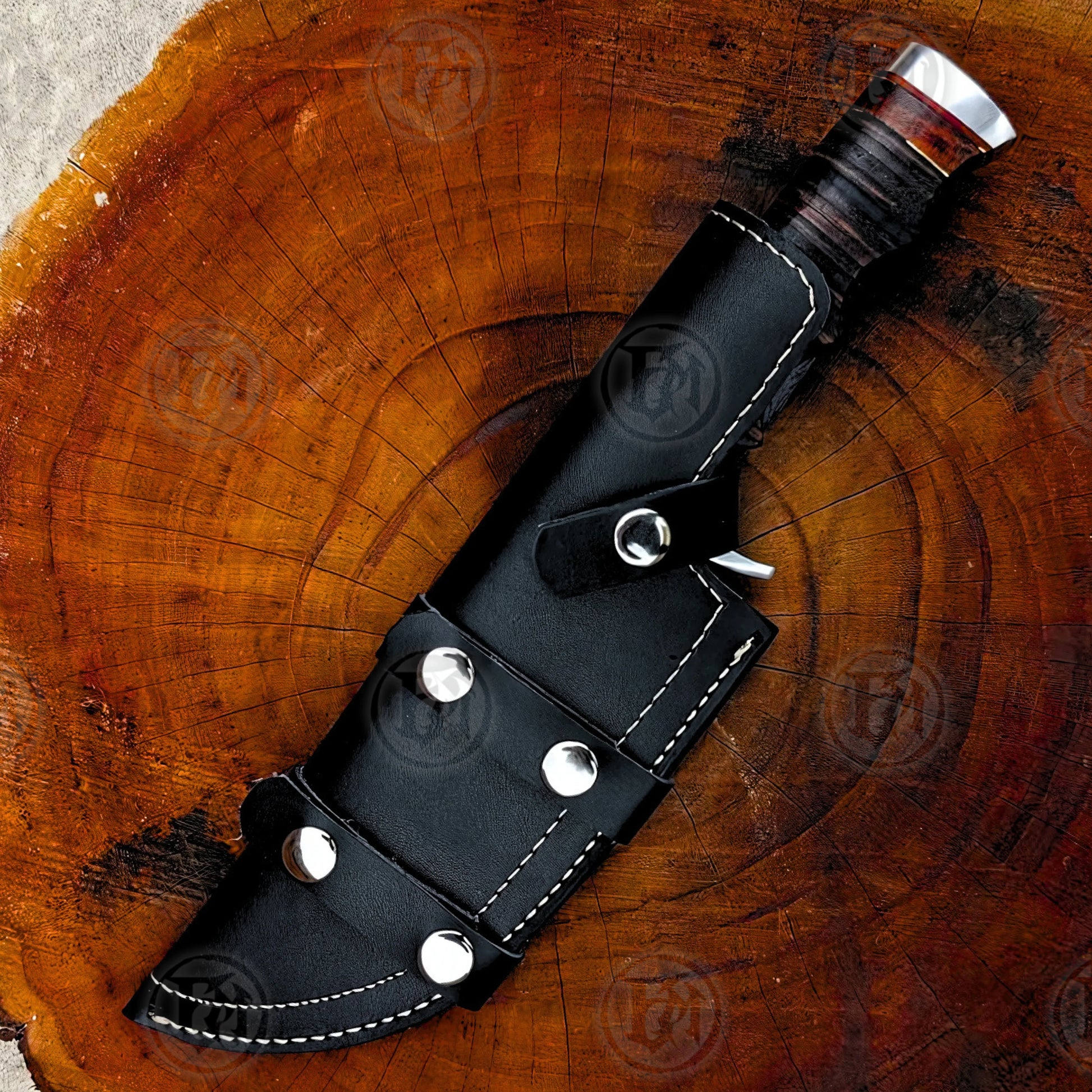 Premium Tom Brown Tracker Elite Knife Replica with Walnut Stand